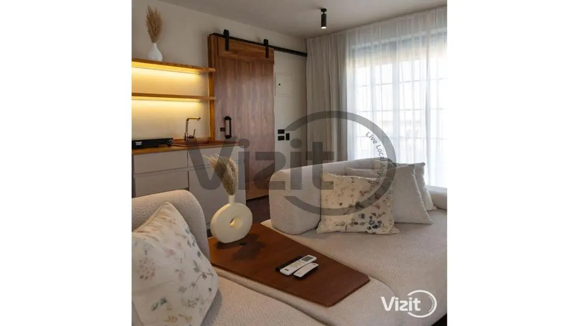Luxury Apartment with Balcony and Shared Pool