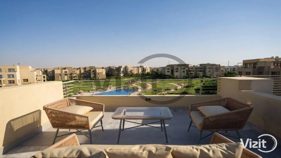 Luxury Apartment with Balcony and Shared Pool