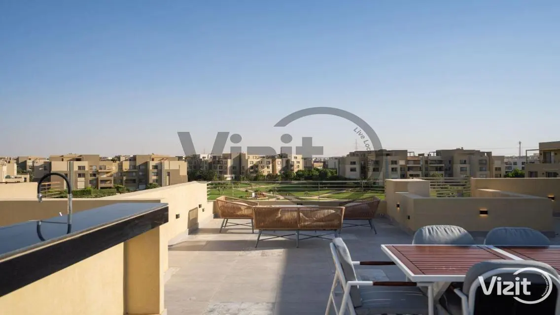 Luxury Apartment with Balcony and Shared Pool