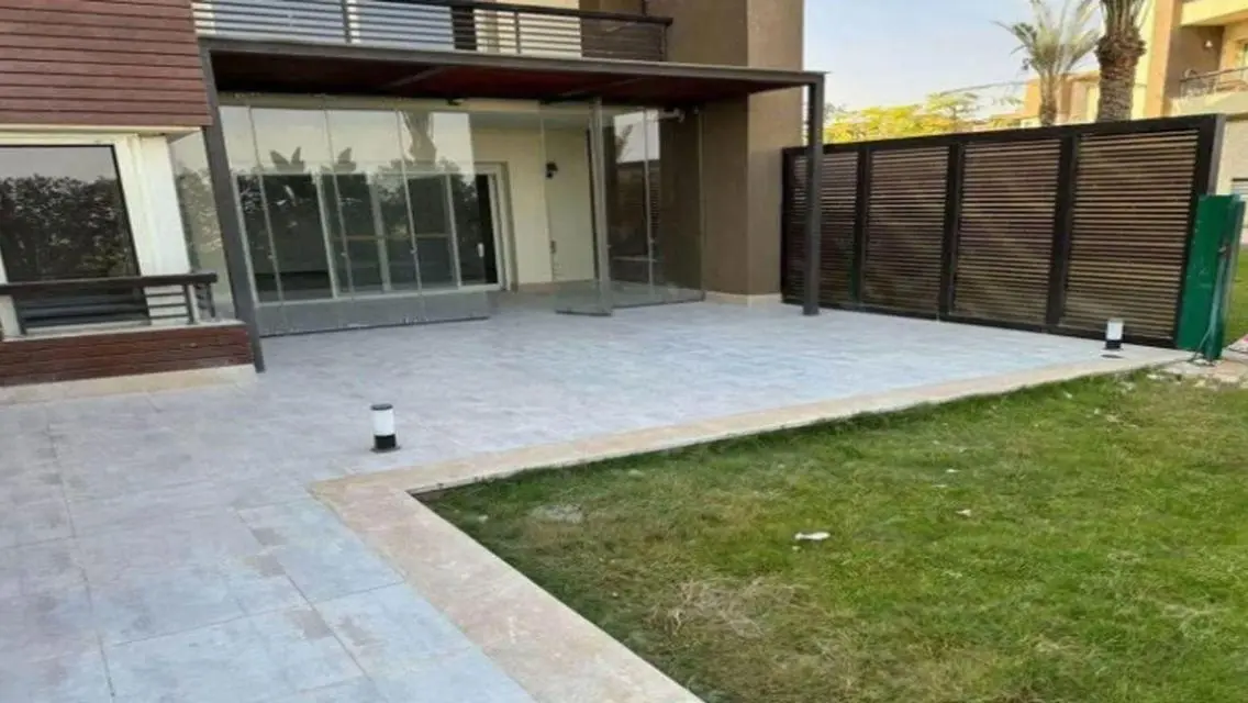 شقة فاخرة للبيع في موقع متميز
