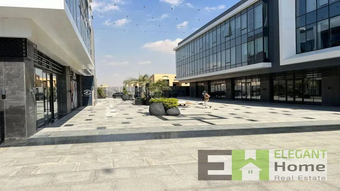 شقة فاخرة للبيع في أجواء مول القاهرة الجديدة