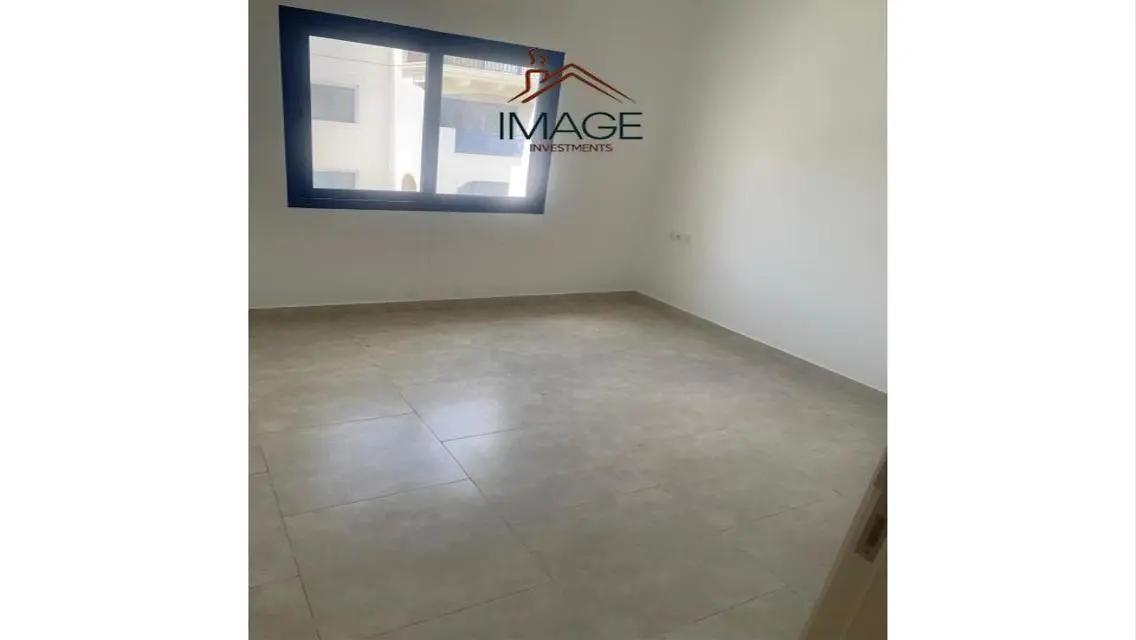 شقة فاخرة بإطلالة رائعة في اليونان