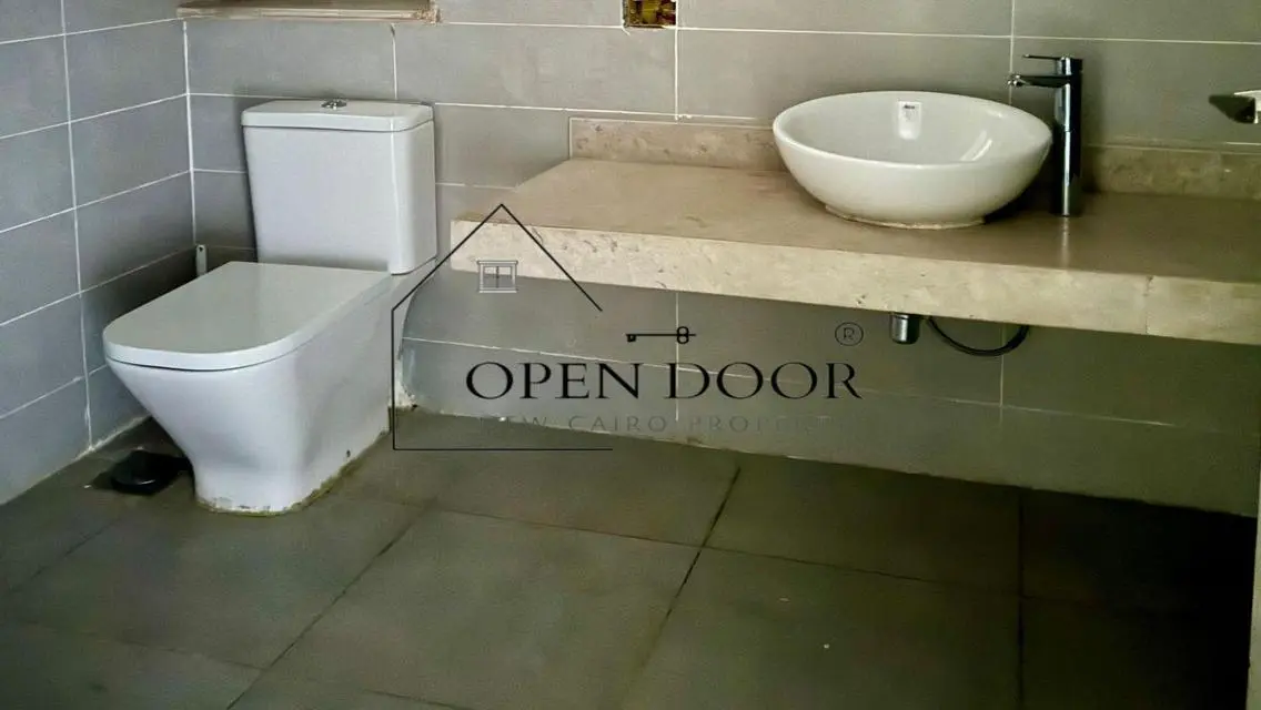 Luxurious 2-Bedroom Apartment in Prime Location