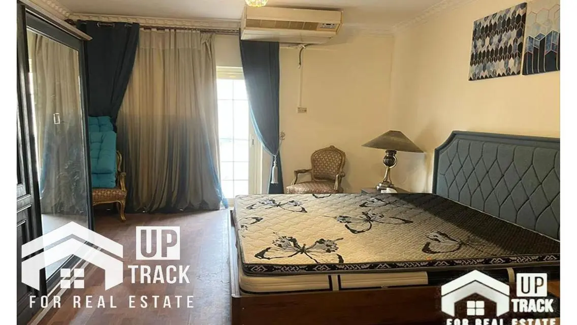 شقة مريحة بمساحة 340 متر في قلب المدينة