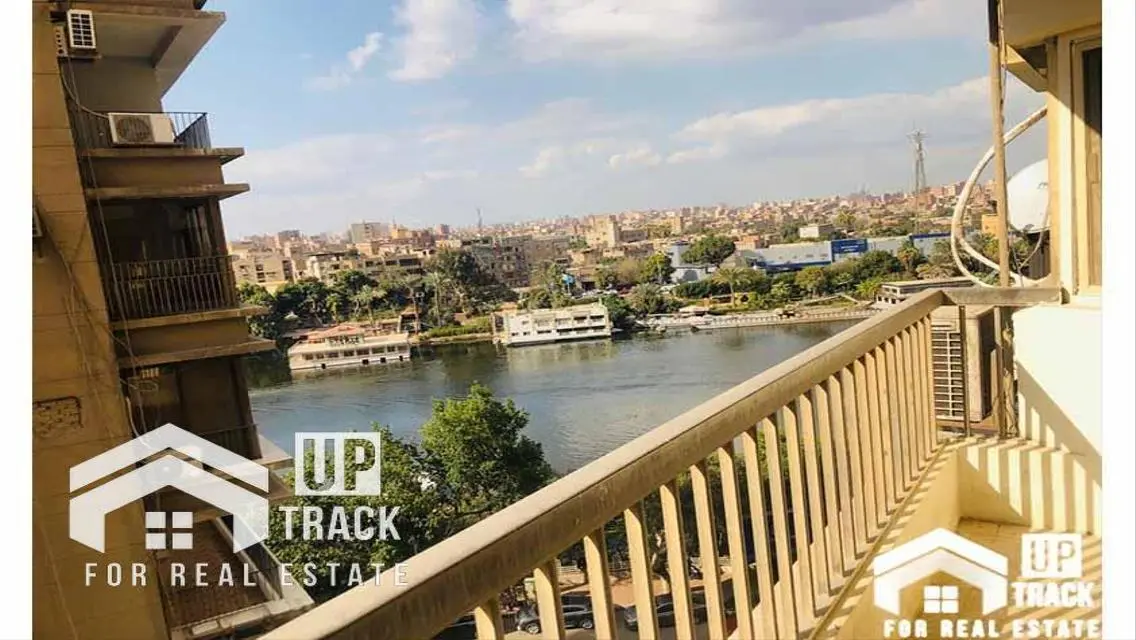 Luxury Apartment with 250 sqm Space in the City Center