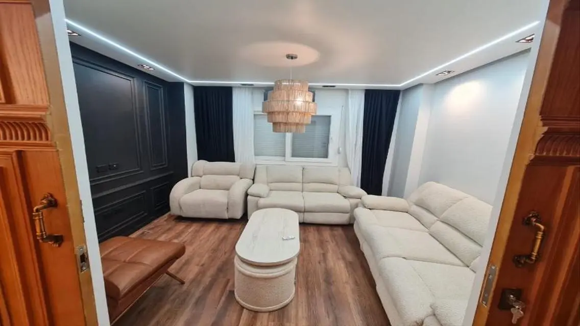 Luxury Apartment with Pool and Private Garden in Amr Khaliifa