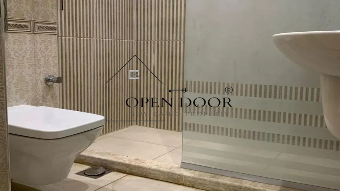 Stunning Apartment by the Lakes with Modern Amenities