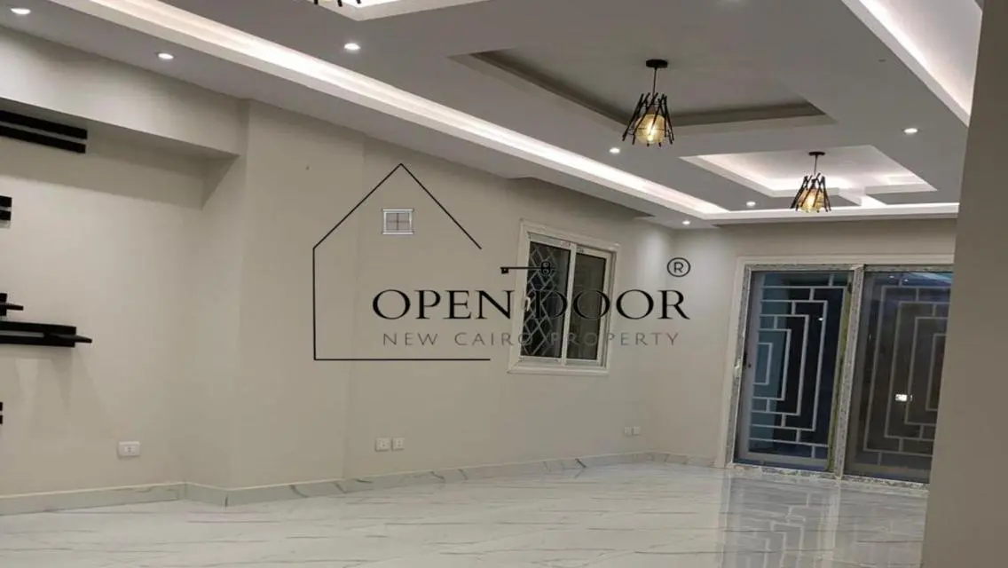 Stunning Apartment by the Lakes with Modern Amenities