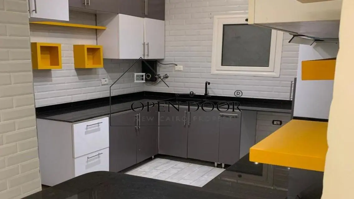 Stunning Apartment by the Lakes with Modern Amenities