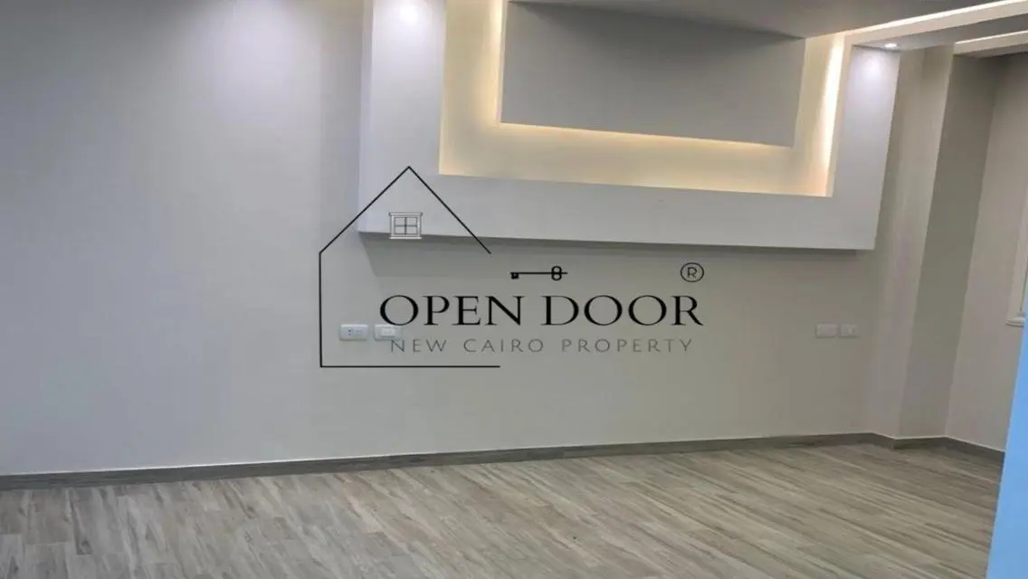 Stunning Apartment by the Lakes with Modern Amenities