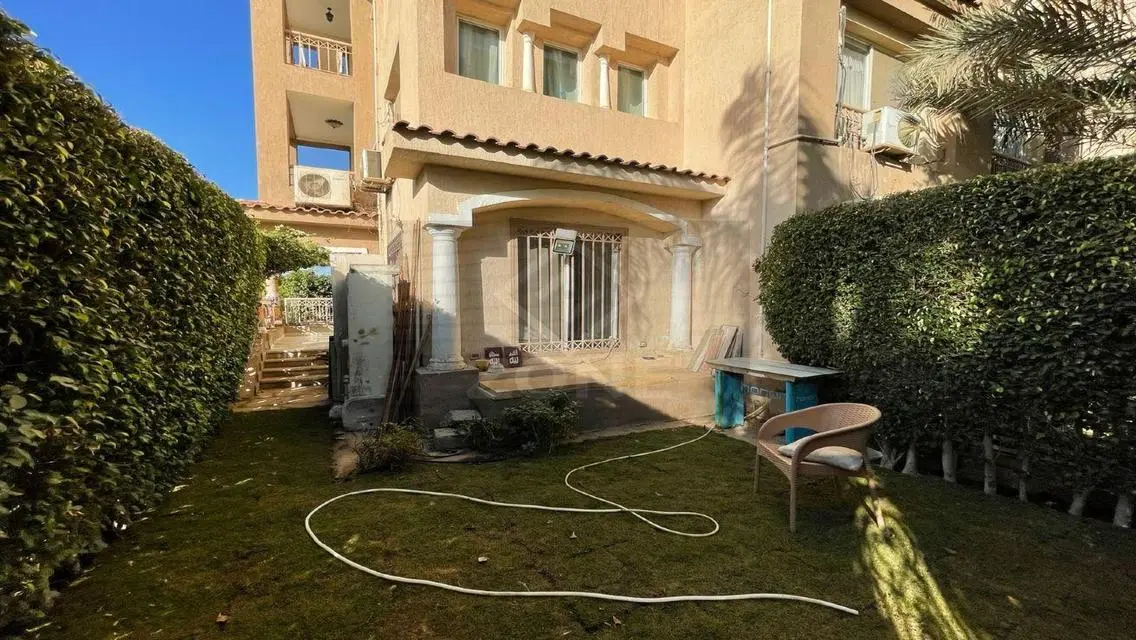 عقار فخم مع خدمات رائعة في منطقة 128-55-B2