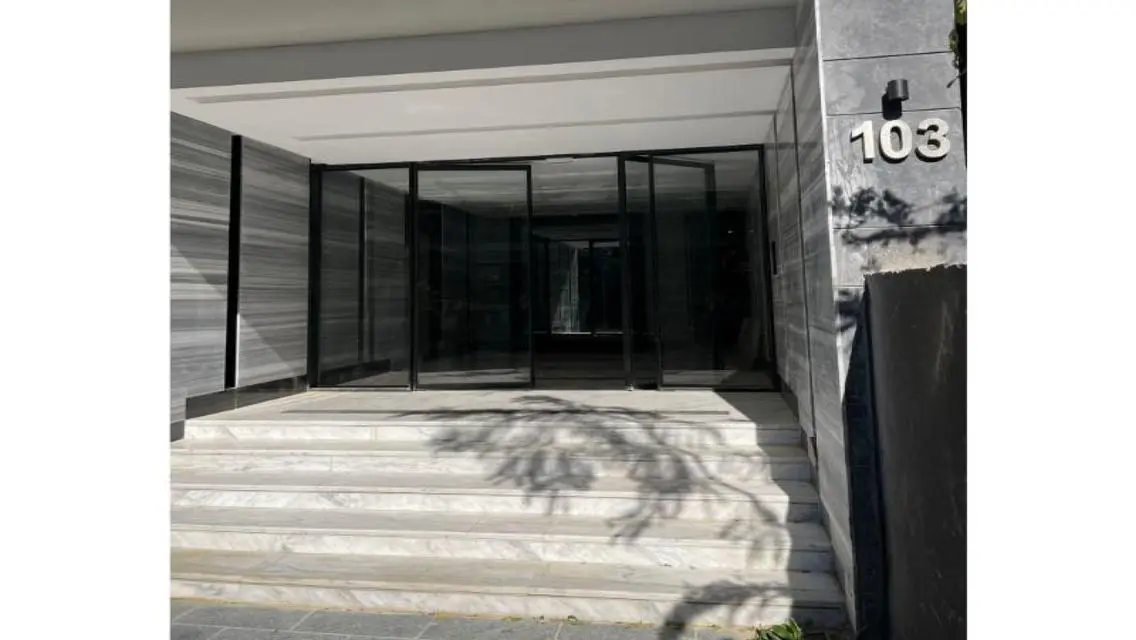 Luxury Villa for Sale with Spacious Meter Area