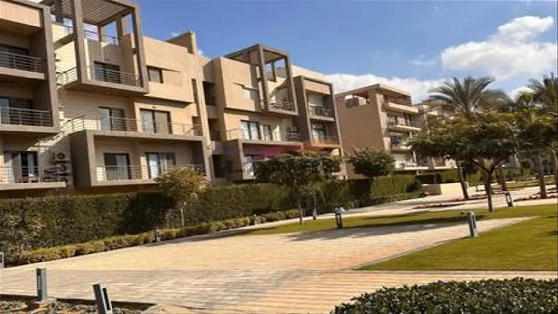 فخامة منزل مكون من 3 غرف في Fifth Square