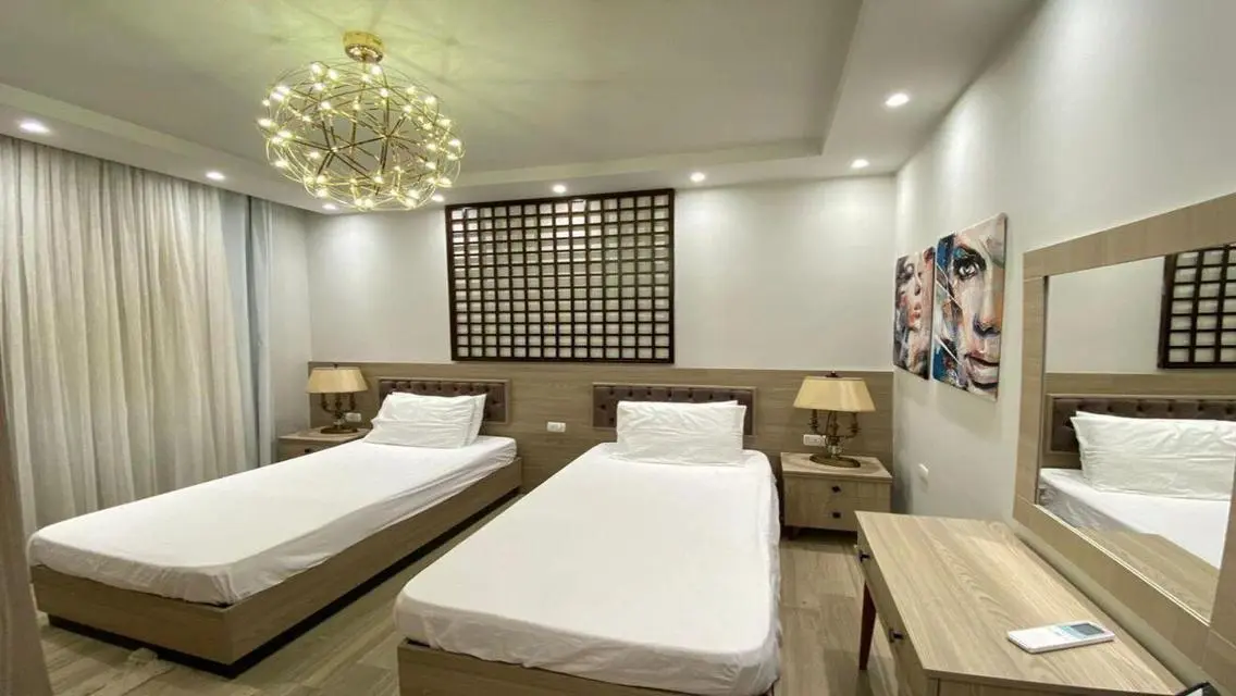 Luxury Apartment with Stunning Views of Main Attractions