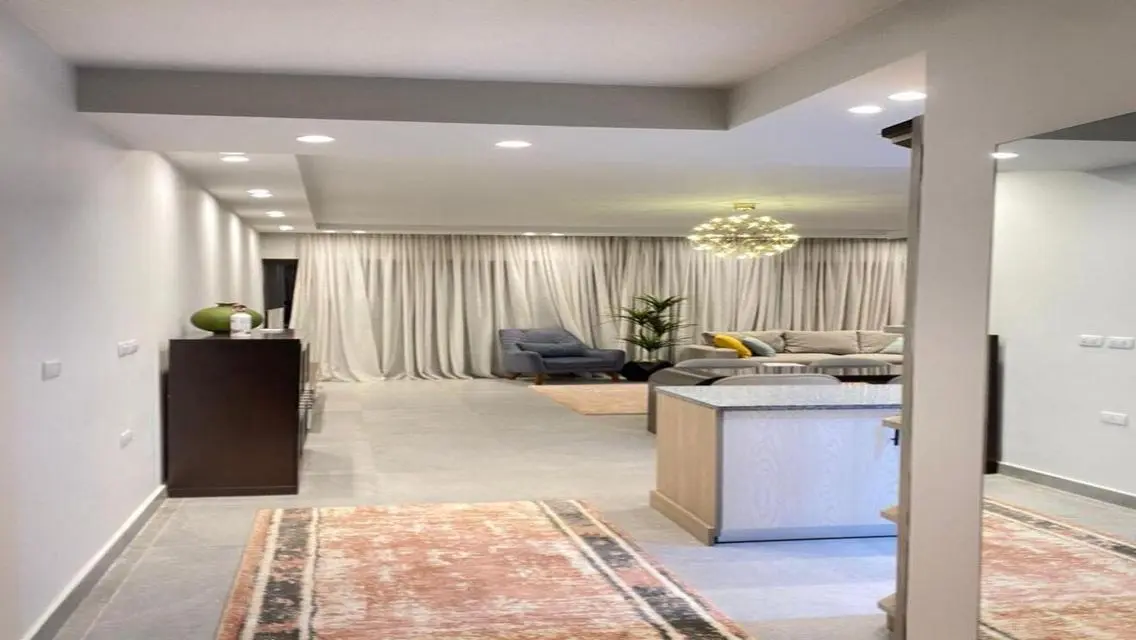 Luxury Apartment with Stunning Views of Main Attractions