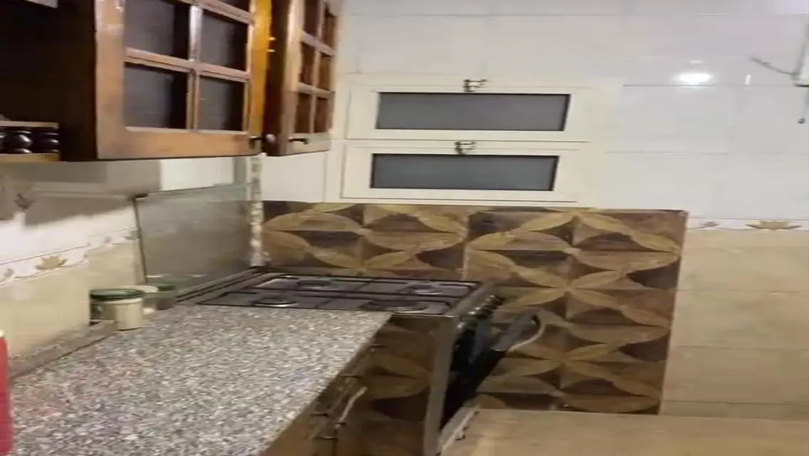شقة فاخرة للبيع في موقع متميز