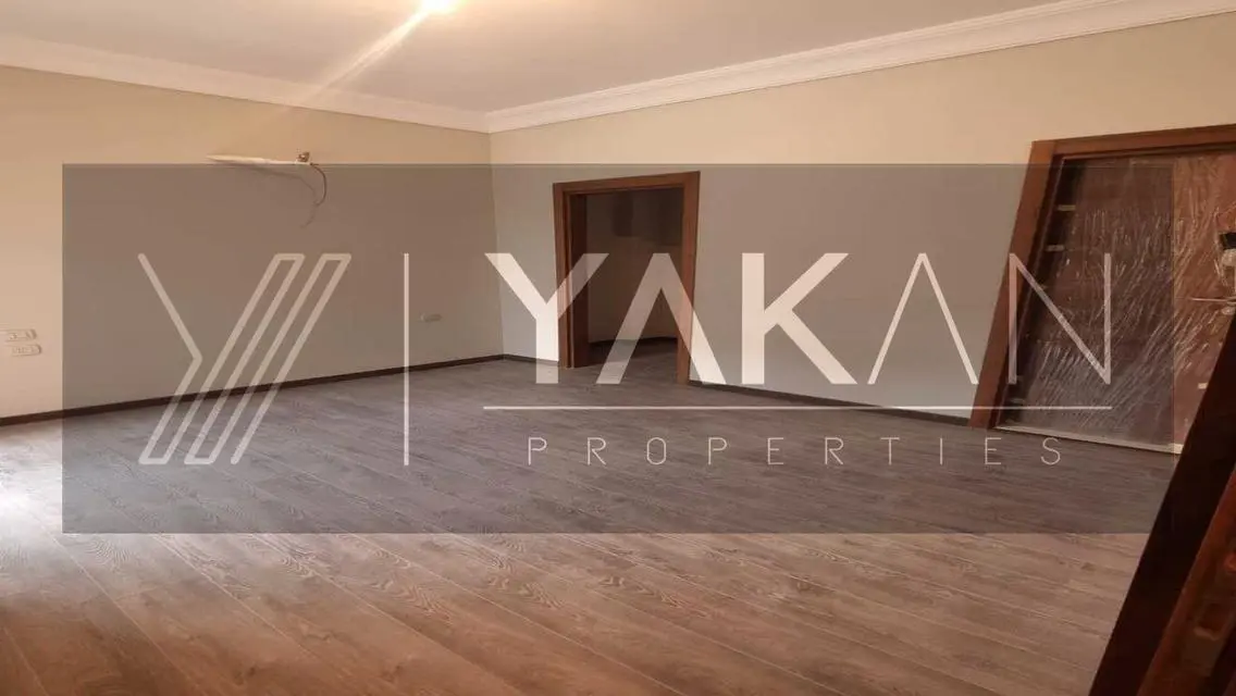 Stunning Apartment for Sale in El Patio Oro