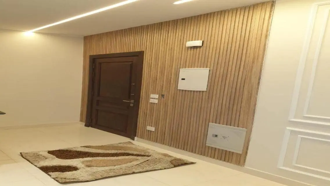 Stylish Apartment for Sale Overlooking Lakes