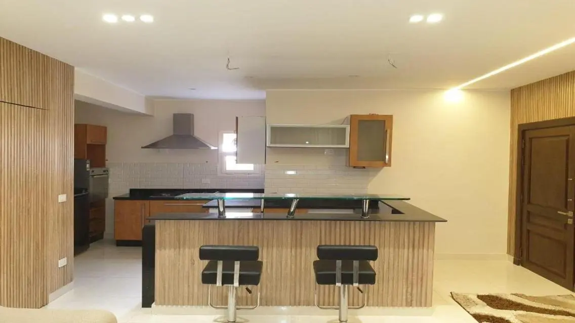 Stylish Apartment for Sale Overlooking Lakes
