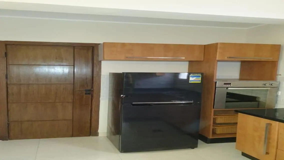 Stylish Apartment for Sale Overlooking Lakes