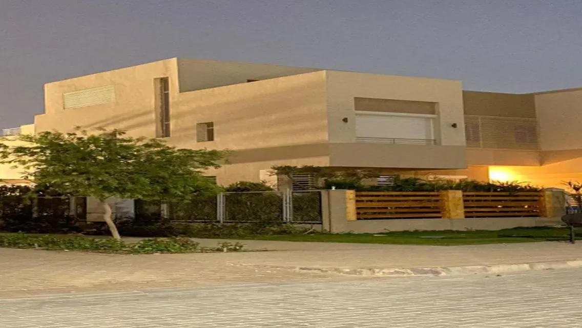 Luxury Villa for Sale with Private Garden and Pool