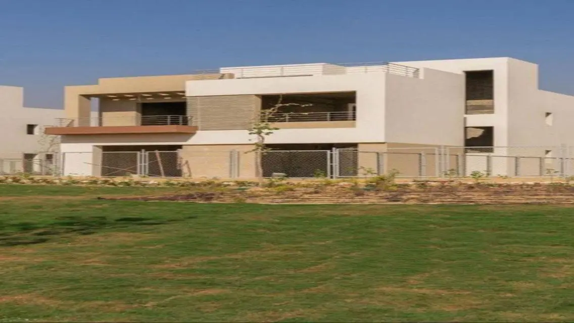 Luxury Villa for Sale with Private Garden and Pool