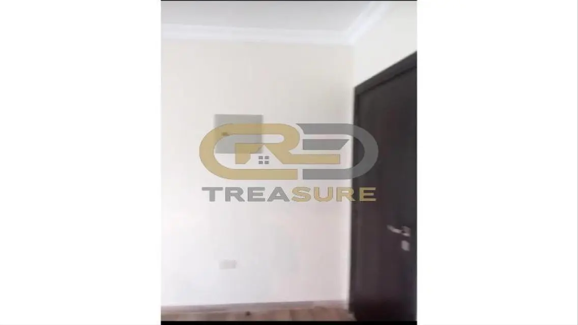 Treasure in Real Estate: Luxury Apartment with Private Garden in a Prime Location