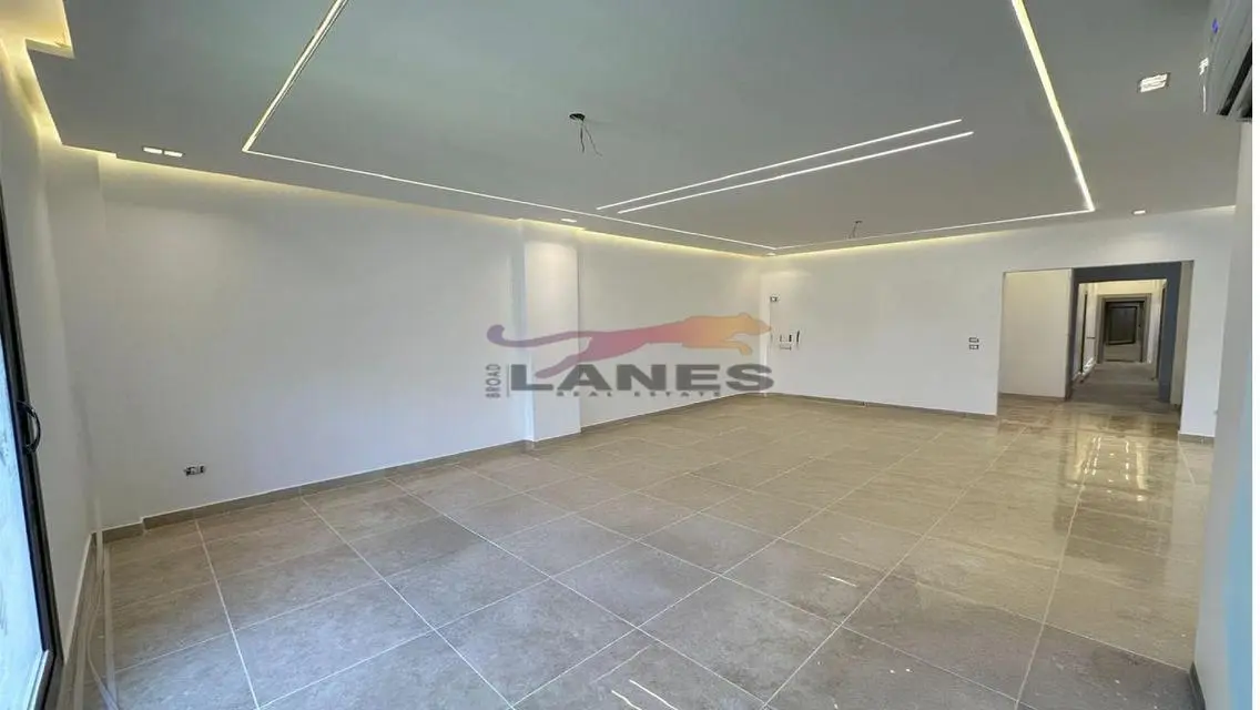 Luxury Villa in Fifth Square with Private Pool