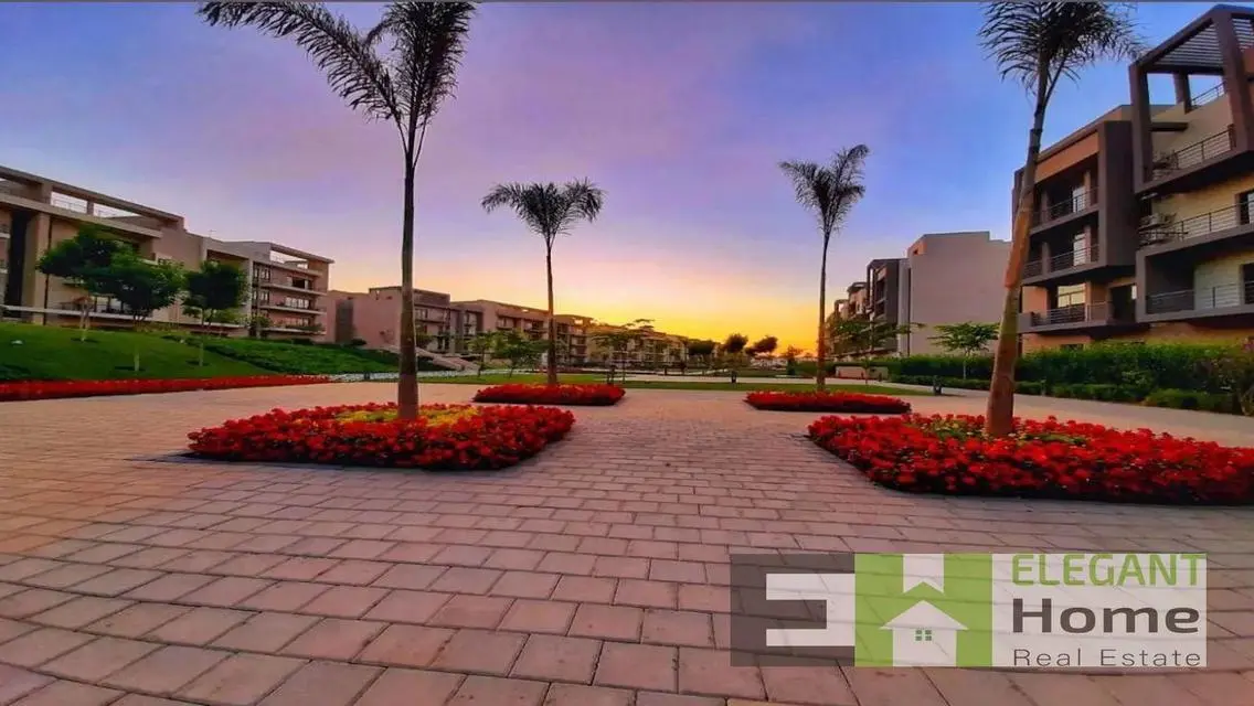 Stunning Apartment for Sale in Fifth Square - 160 sqm