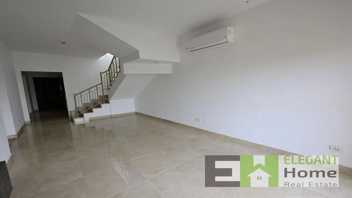 Stunning Apartment for Sale in Fifth Square - 160 sqm