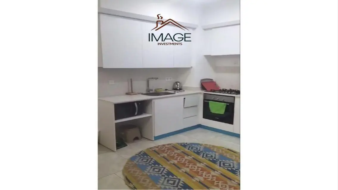 شقة فاخرة مطلة على بحيرات للبيع