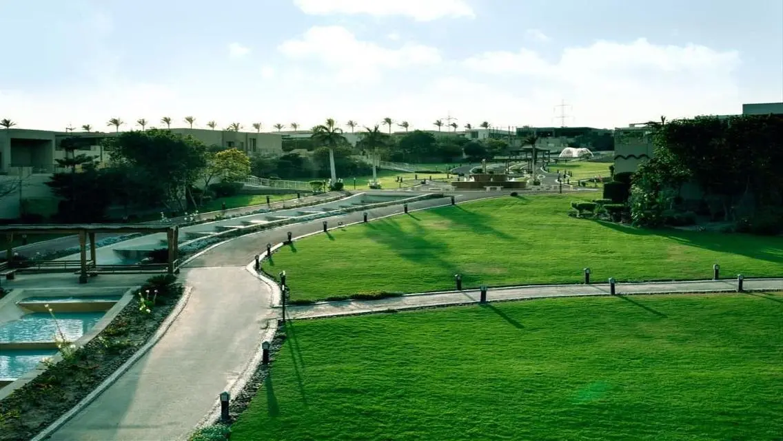 شقة فاخرة بمساحة واسعة مع إطلالة رائعة
