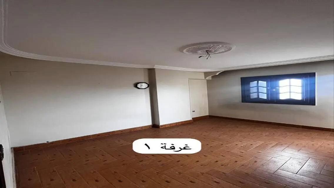 Apartment for Sale with Balcony - 3 Bedrooms at an Attractive Price