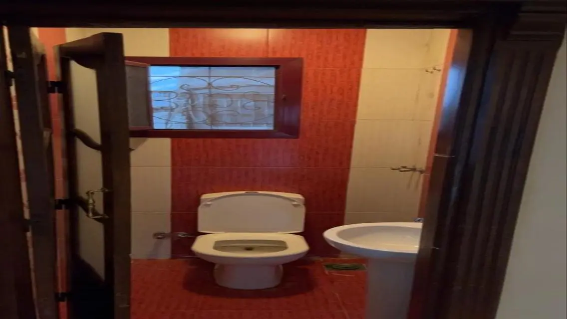 Apartment for Sale with Balcony - 3 Bedrooms at an Attractive Price