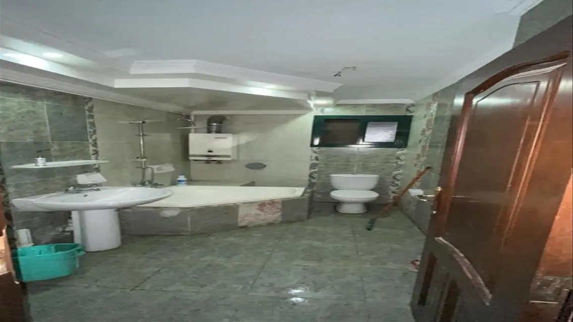 Apartment for Sale with Balcony - 3 Bedrooms at an Attractive Price