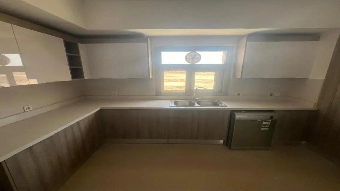 Luxurious 3-Bedroom Apartment at an Attractive Price