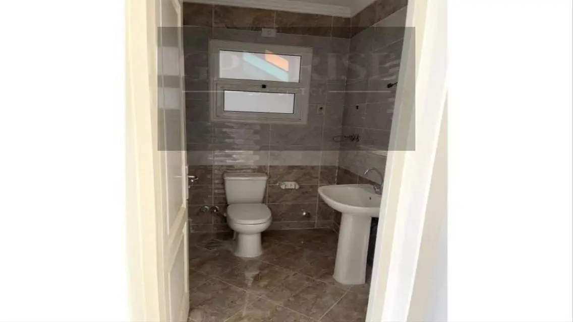Luxurious Apartment with Stunning Views and Premium Amenities