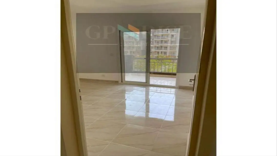 Luxurious Apartment with Stunning Views and Premium Amenities