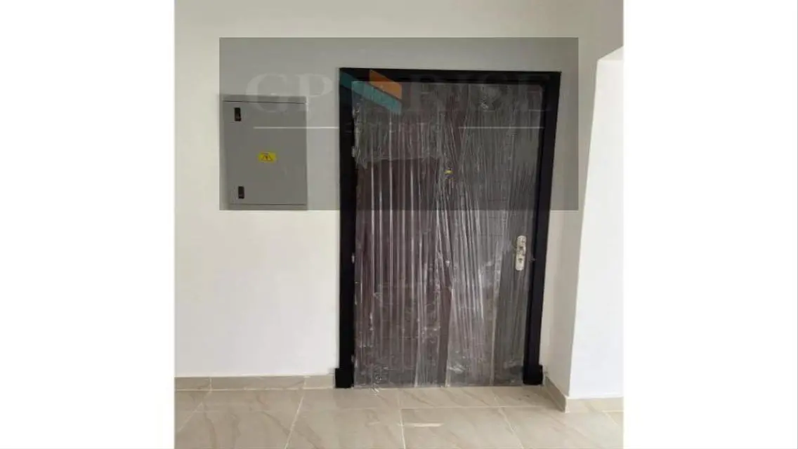 Luxurious Apartment with Stunning Views and Premium Amenities