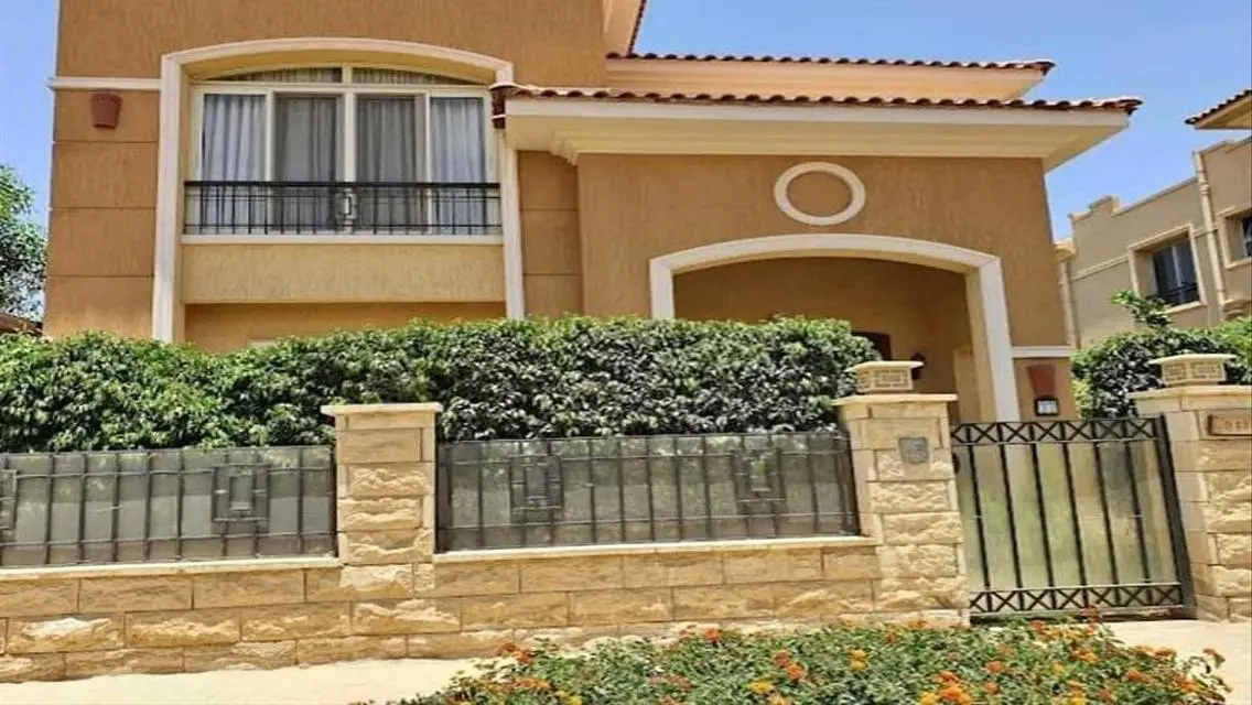 Luxurious Villa for Sale in Roya Developments