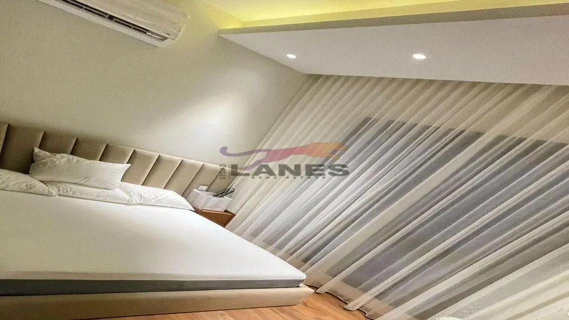 Luxury Villa with Spacious Living and Great Price