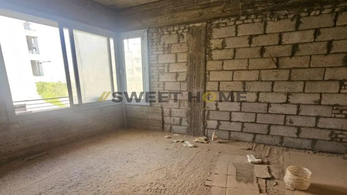 Luxury Apartment with 320 sqm and 3 Bedrooms for Sale