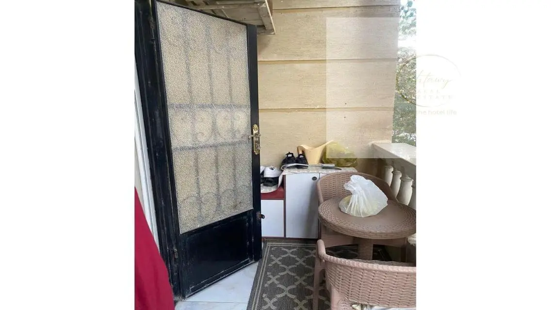 شقة فاخرة تتكون من 3 غرف نوم للبيع