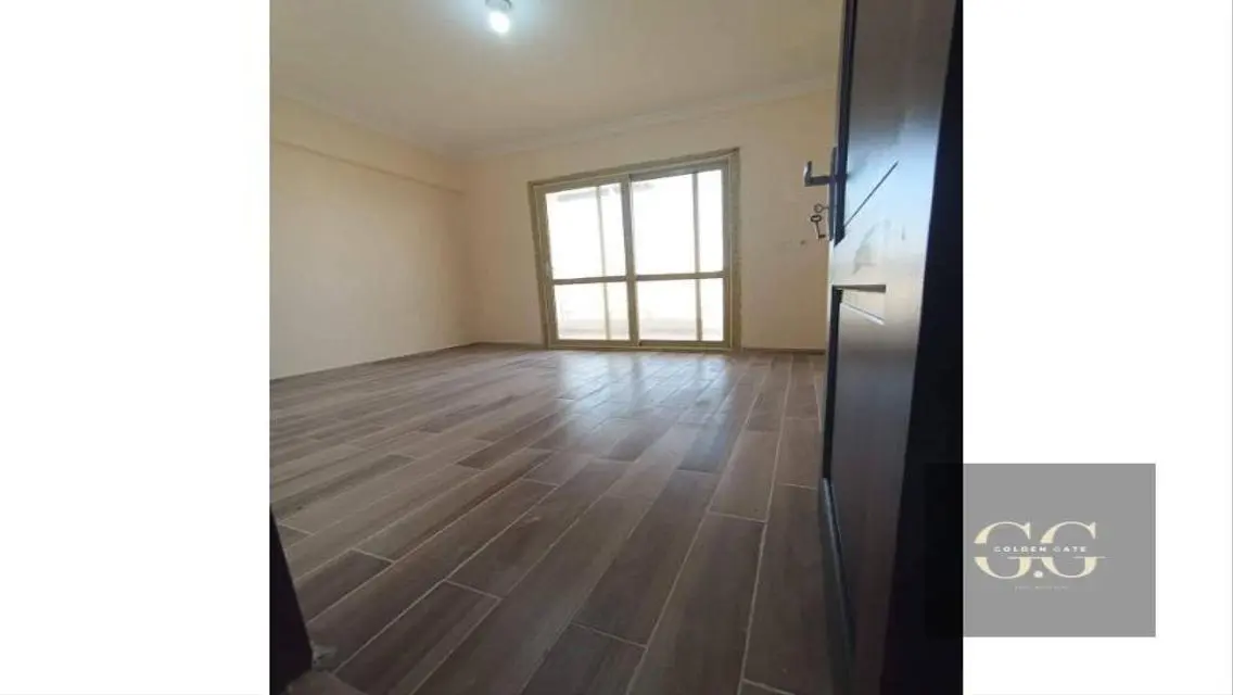 Beautiful 120 sqm Apartment for Rent with Balcony and Security