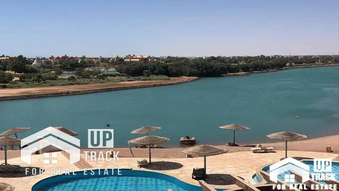 شقة فاخرة للإيجار بسعر مغري