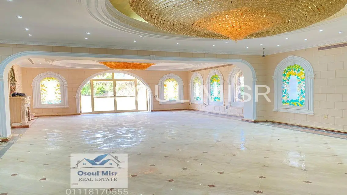 Luxury Apartment of 1600 sqm with Private Garden