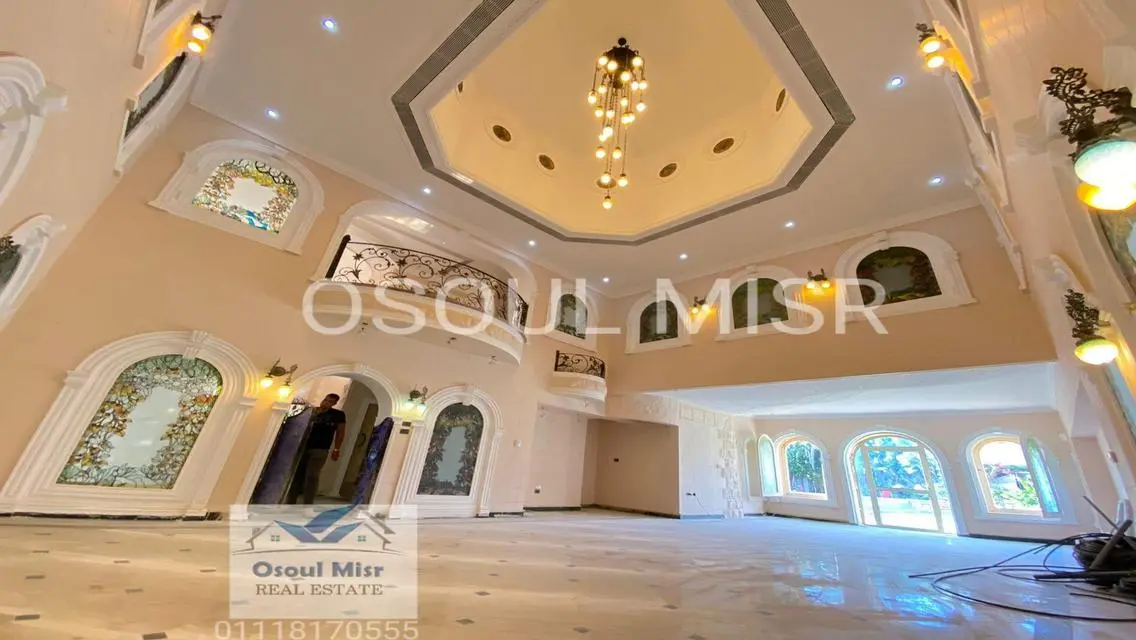 Luxury Apartment of 1600 sqm with Private Garden