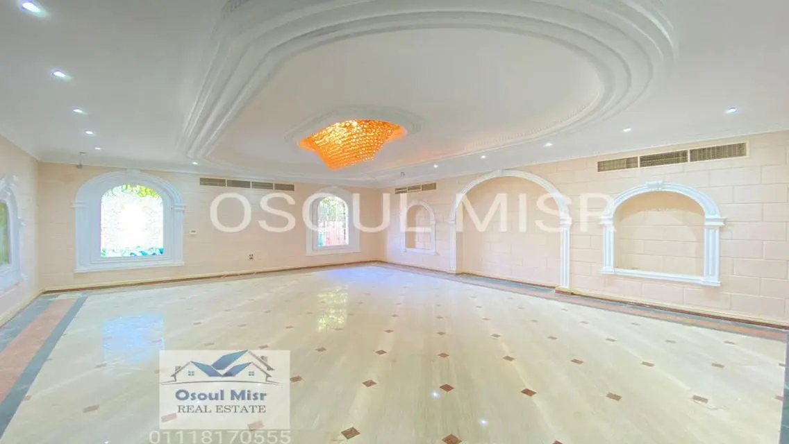 Luxury Apartment of 1600 sqm with Private Garden