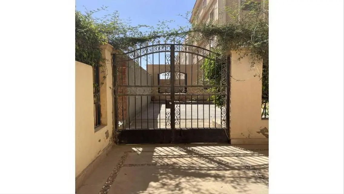 Luxury Villa with Study Room and Security Guard