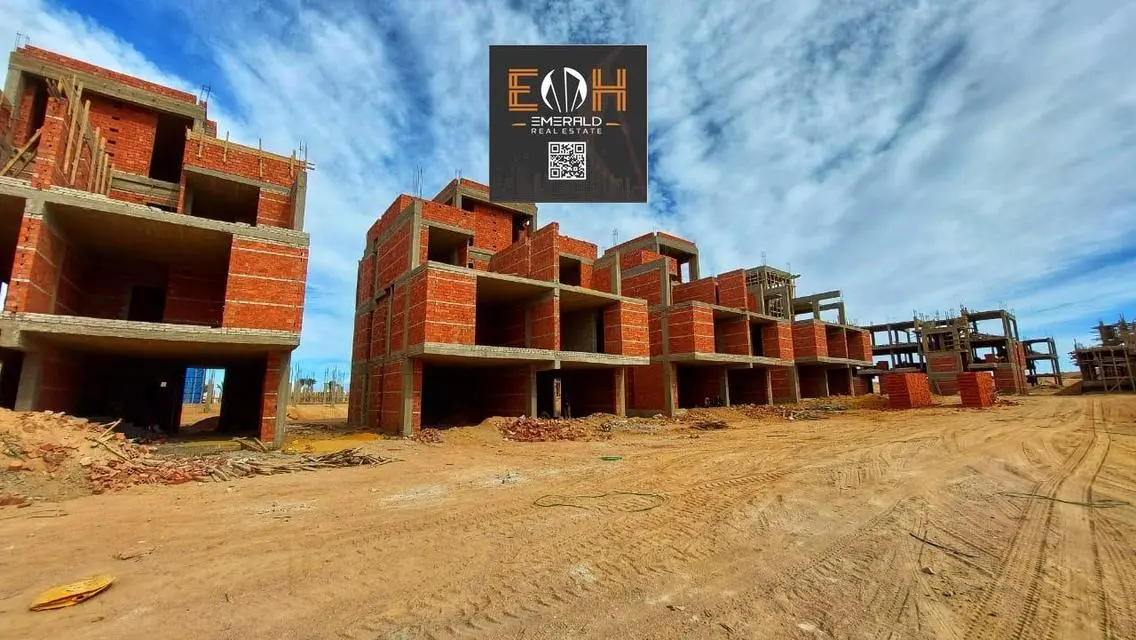 Luxury Apartment for Sale with Lake View